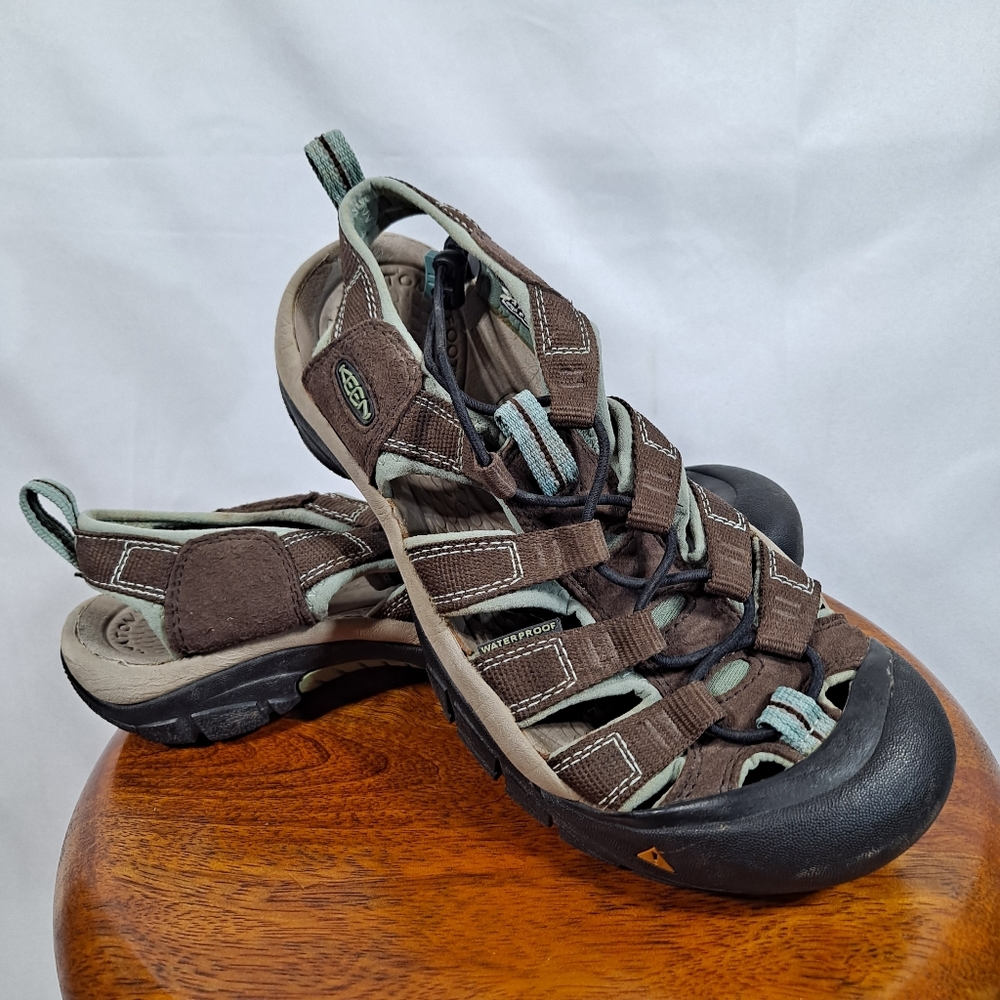 Keen Newport Brown Hiking Sandals